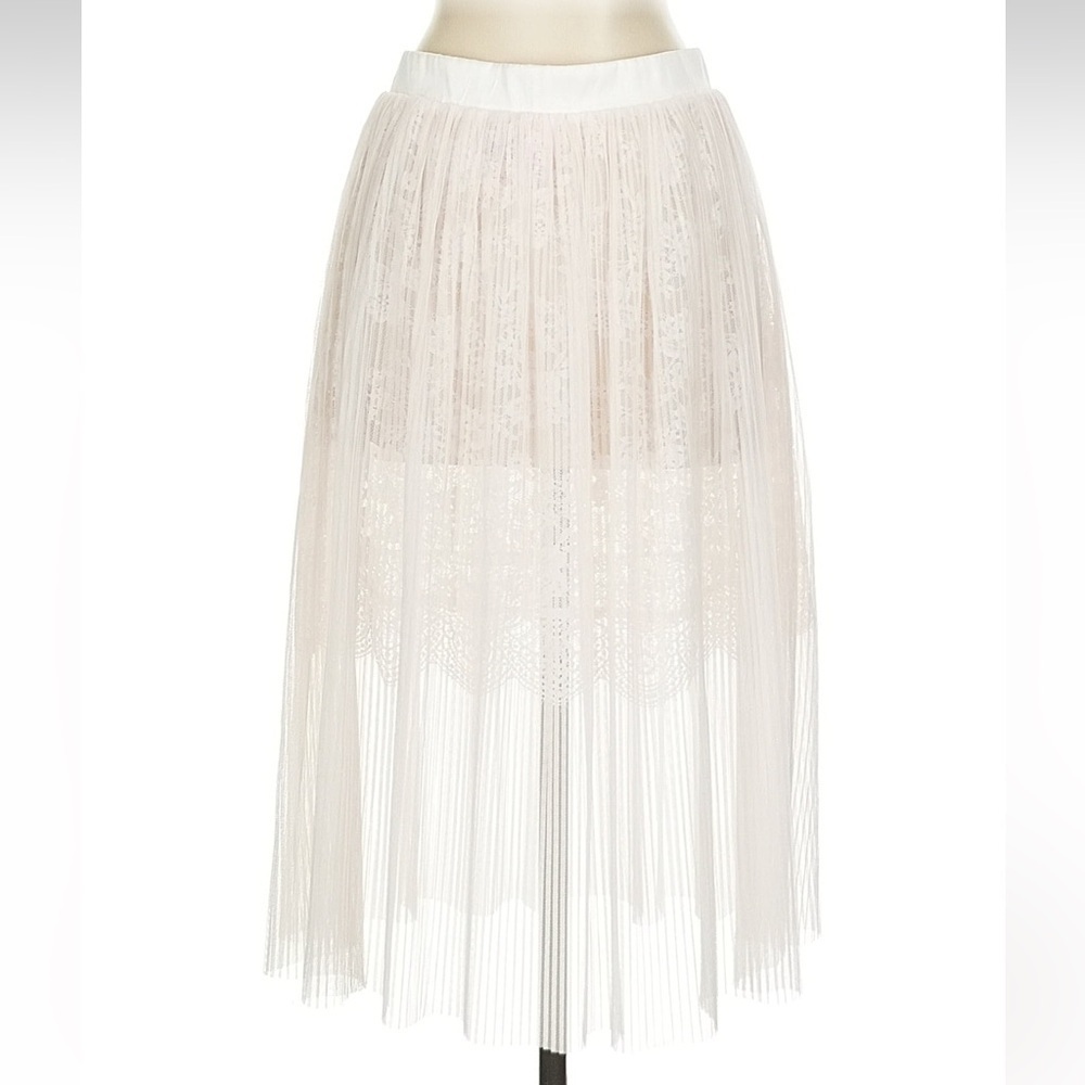 Victoria's Secret Cream and Light Peach High-Low Lace Skirt - Size S - NWT